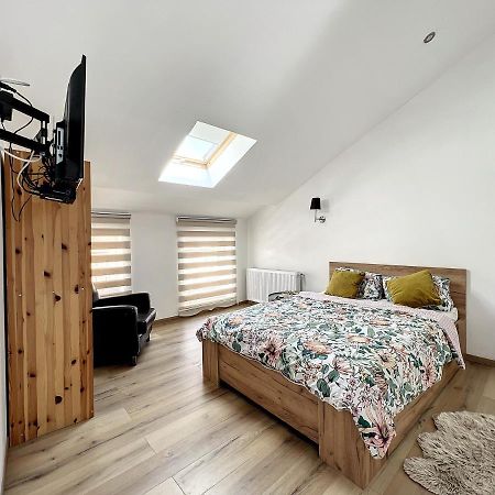Maison De Ville Jacuzzi Wiffi A 4Km Aeroport 샤를루아 외부 사진