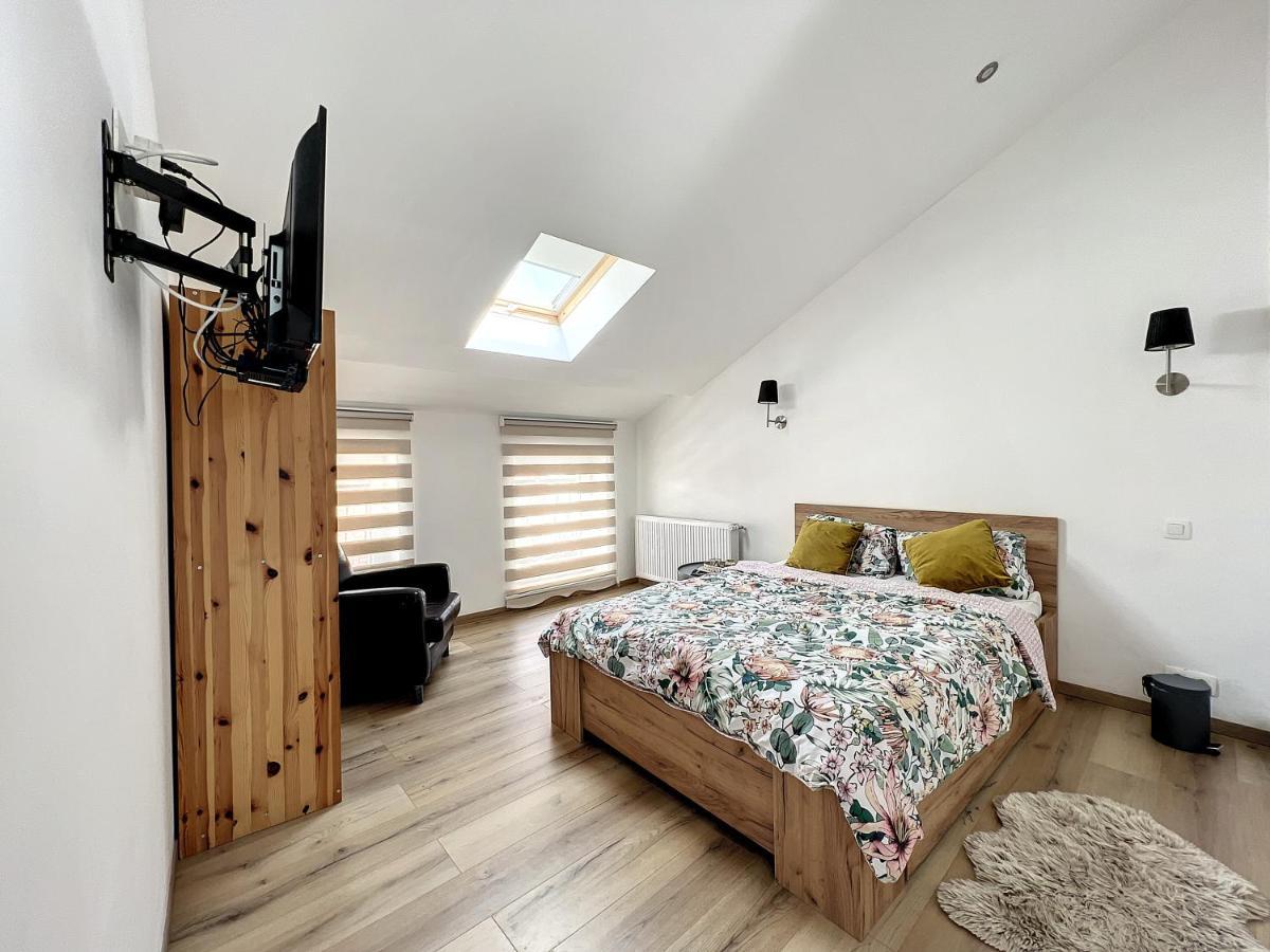 Maison De Ville Jacuzzi Wiffi A 4Km Aeroport 샤를루아 외부 사진