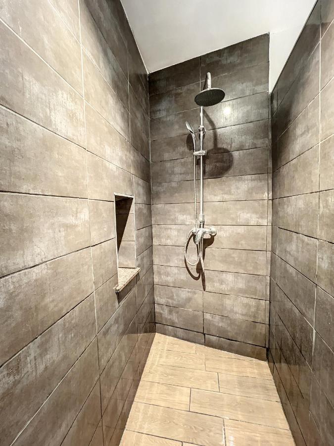 Maison De Ville Jacuzzi Wiffi A 4Km Aeroport 샤를루아 외부 사진